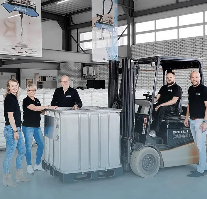 Das Team hinter Organic Magnesium im Lager in den Niederlanden